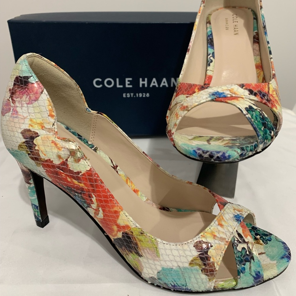 NIB COLE HAAN Jacinda Pumps (Sz 6) - Rare and Cute Floral Print!